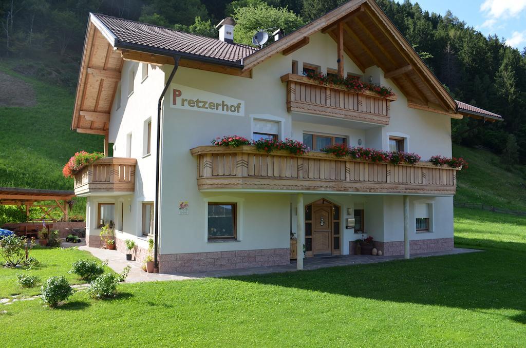 Pretzerhof Villa Campo di Trens Bagian luar foto